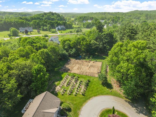 4 Orchard Lane, East Kingston, NH 03827
