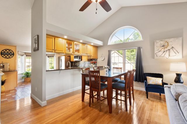 4 Orchard Lane, East Kingston, NH 03827