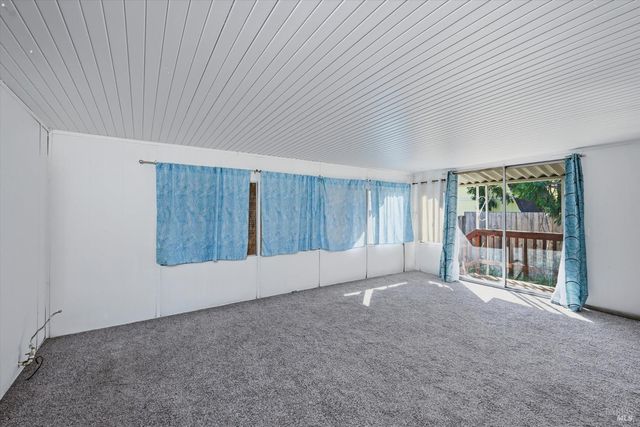 3562 NW Mountain View St, Clearlake, CA 95422