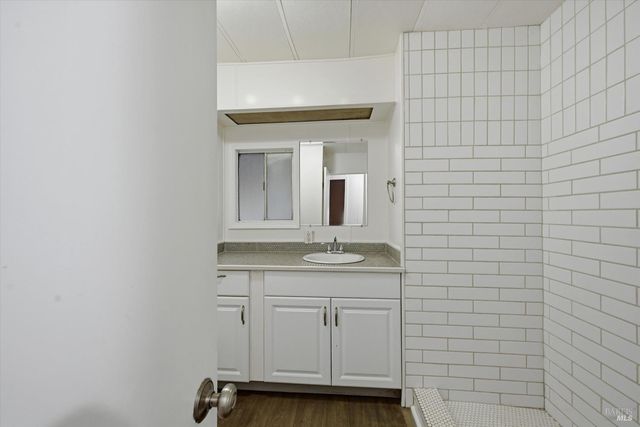 3562 NW Mountain View St, Clearlake, CA 95422