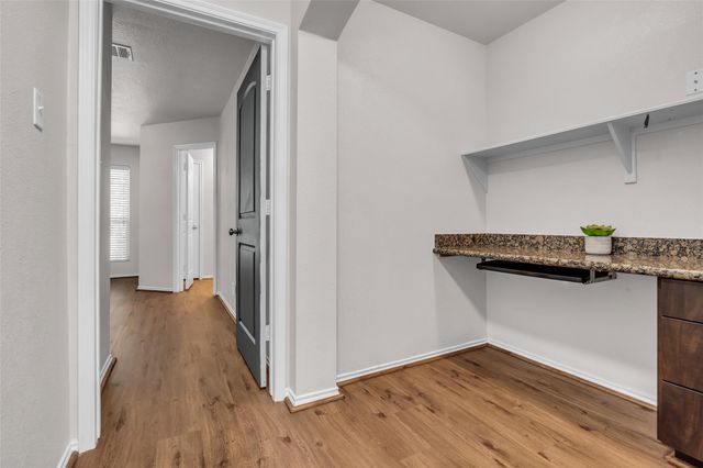 968 Oak Lynn Drive, Conroe, TX 77378