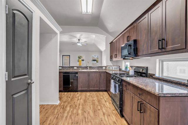 968 Oak Lynn Drive, Conroe, TX 77378