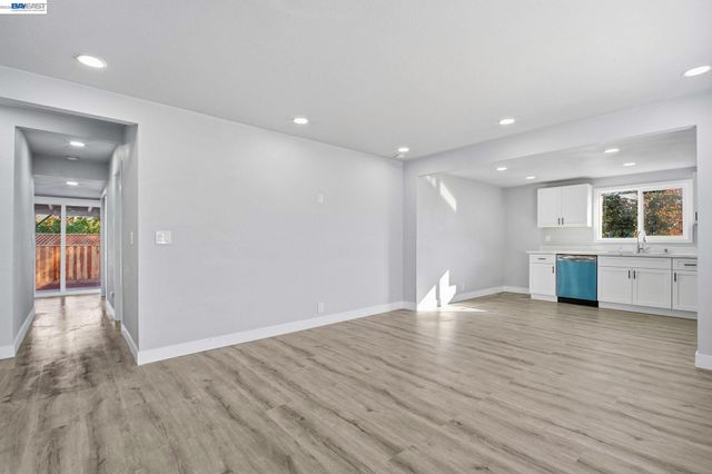 38016 Vallejo St, Fremont, CA 94536