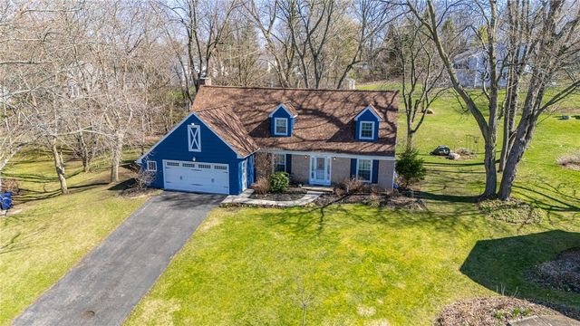 85 Clarkes Crossing, Perinton, NY 14450