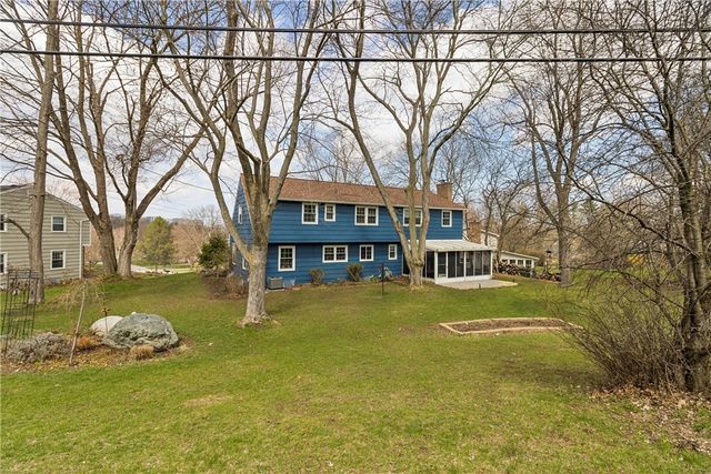85 Clarkes Crossing, Perinton, NY 14450
