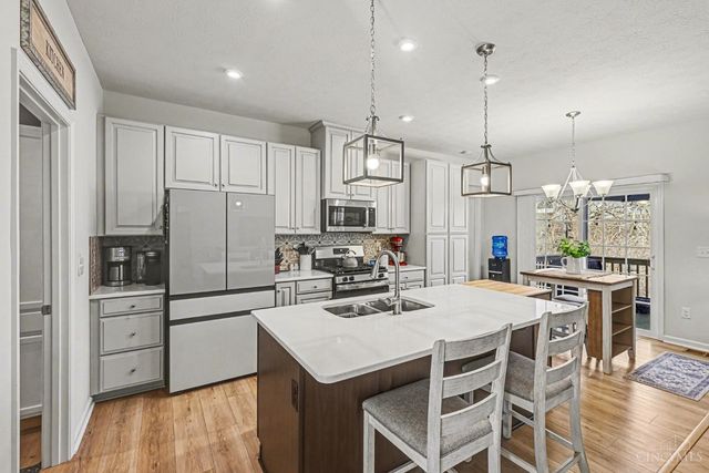 454 Pleasant Ridge Drive, Lebanon, OH 45036