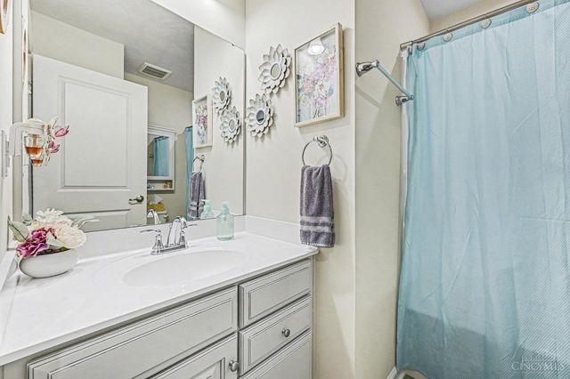 454 Pleasant Ridge Drive, Lebanon, OH 45036