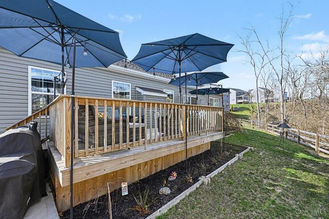 454 Pleasant Ridge Drive, Lebanon, OH 45036