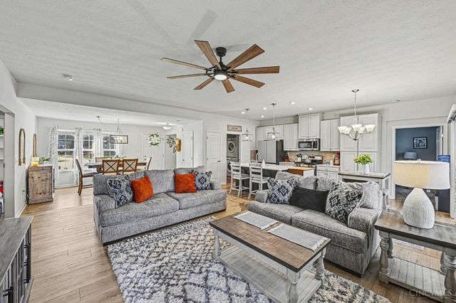 454 Pleasant Ridge Drive, Lebanon, OH 45036