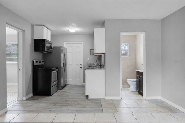 1086 HIBISCUS COURT 22, Tavares, FL 32778