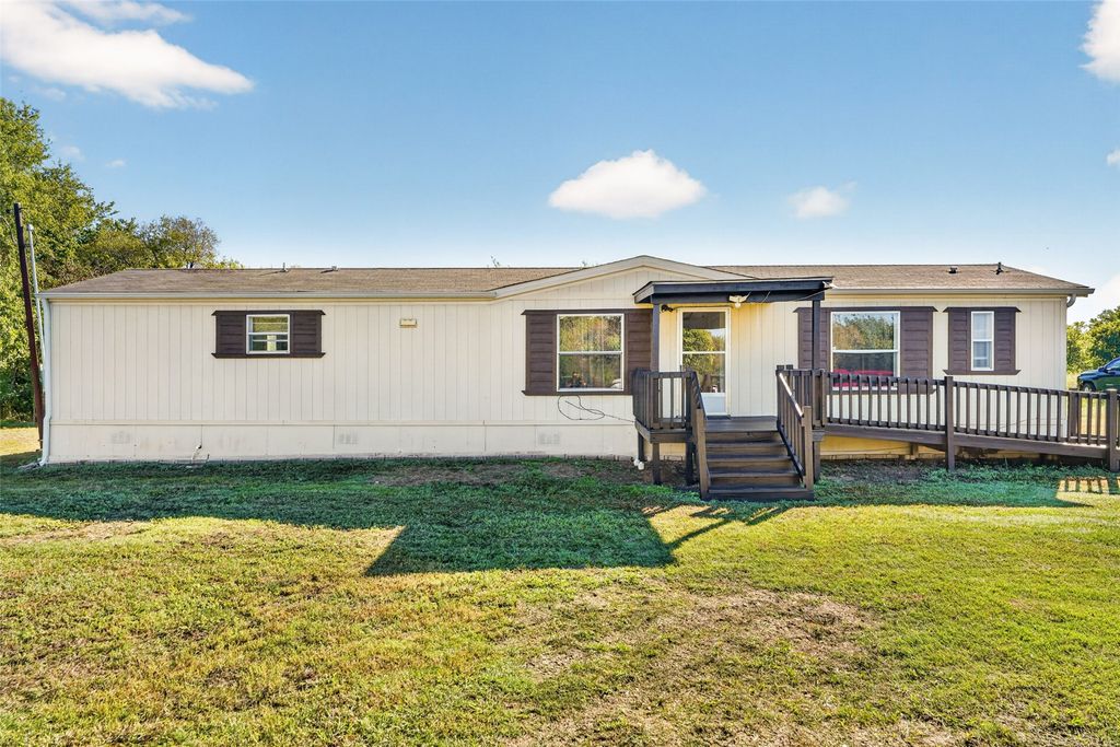 24 Spring Creek Circle, Grand Prairie, TX 75054 — photo 3