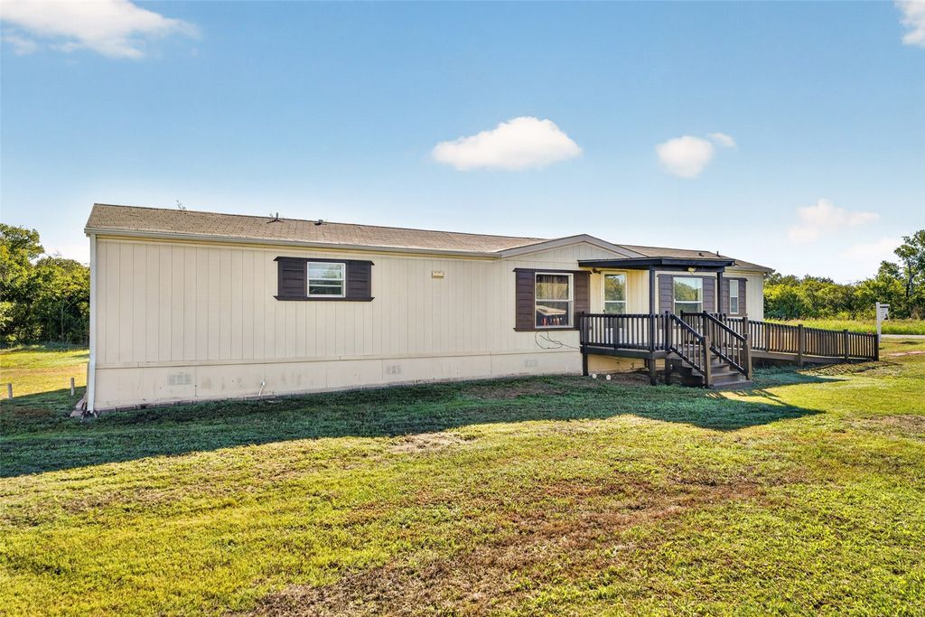 24 Spring Creek Circle, Grand Prairie, TX 75054 — photo 5