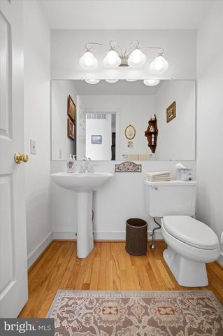 300 OVERLOOK, Conshohocken, PA 19428