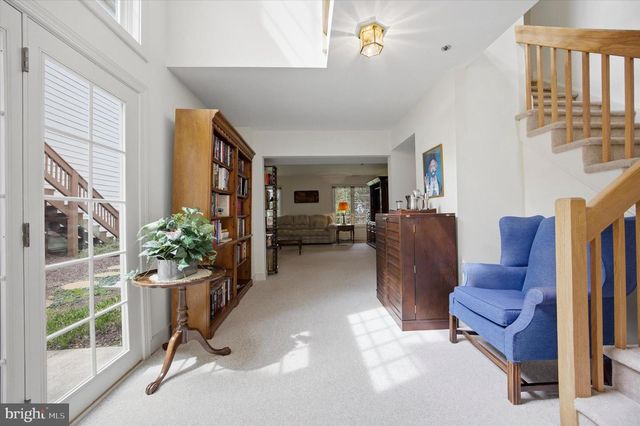 300 OVERLOOK, Conshohocken, PA 19428