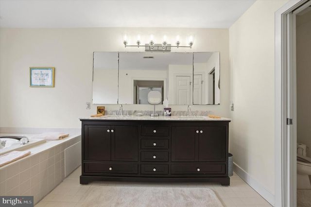 300 OVERLOOK, Conshohocken, PA 19428