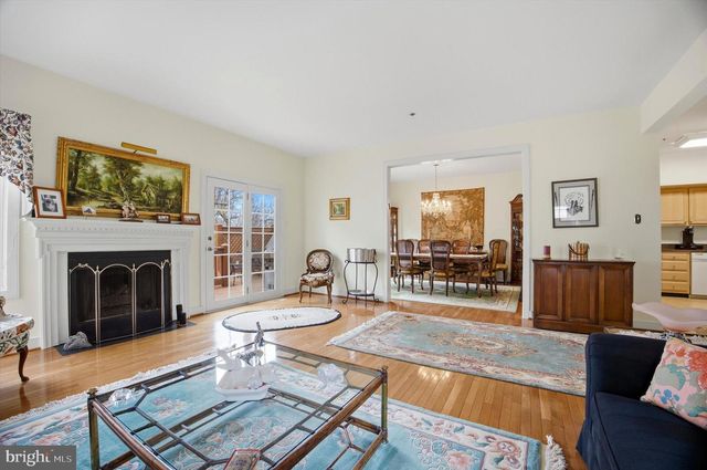 300 OVERLOOK, Conshohocken, PA 19428