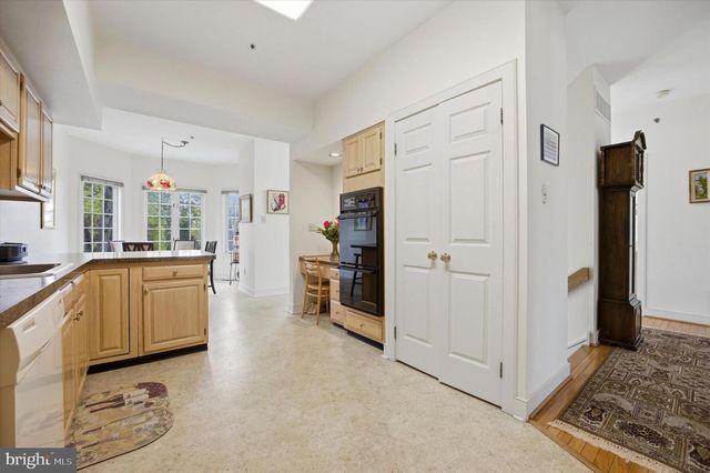 300 OVERLOOK, Conshohocken, PA 19428