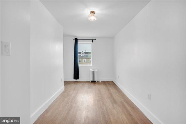 105 MIDDLESEX ST, Gloucester City, NJ 08030