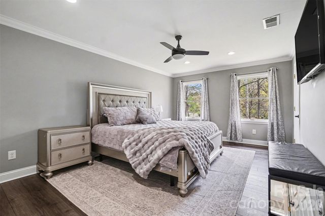 1560 Chatham Court NW, Concord, NC 28027