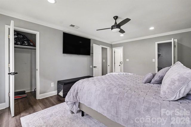 1560 Chatham Court NW, Concord, NC 28027