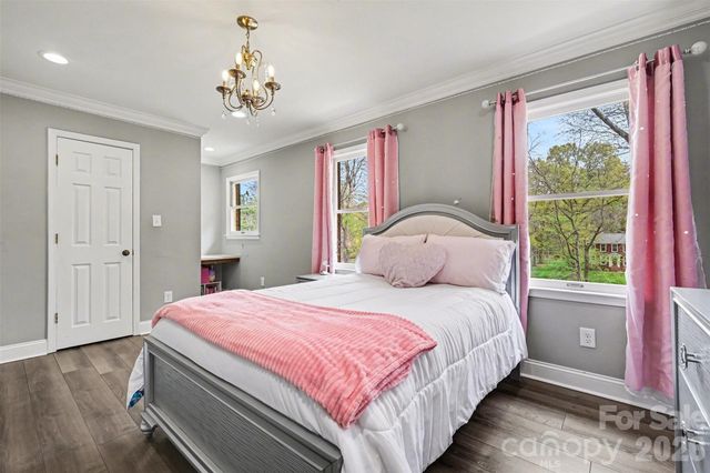 1560 Chatham Court NW, Concord, NC 28027