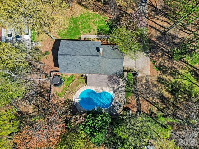 1560 Chatham Court NW, Concord, NC 28027