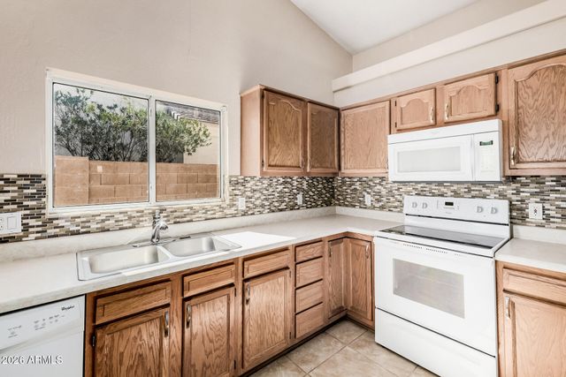 2140 N NANCY Lane, Casa Grande, AZ 85122