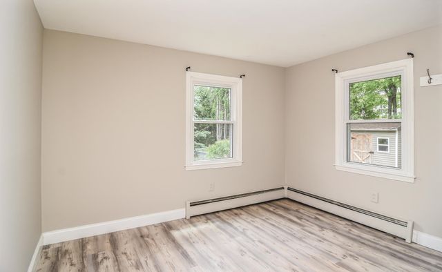 22 Greenwood Drive, Nashua, NH 03062