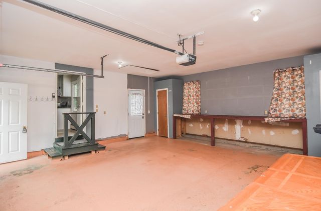 22 Greenwood Drive, Nashua, NH 03062