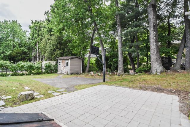 22 Greenwood Drive, Nashua, NH 03062