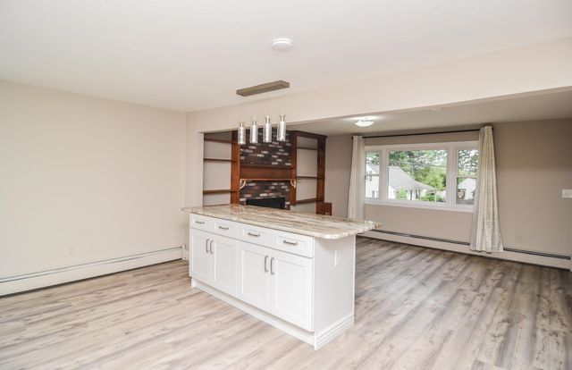 22 Greenwood Drive, Nashua, NH 03062
