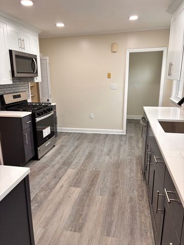 72 Edward St 1, Medford, MA 02155