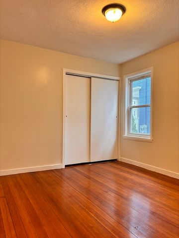 72 Edward St 1, Medford, MA 02155