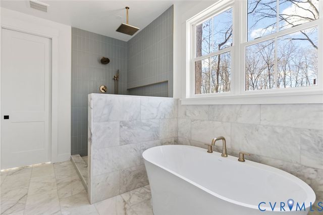 70 Blue Sky Way, Bumpass, VA 23024