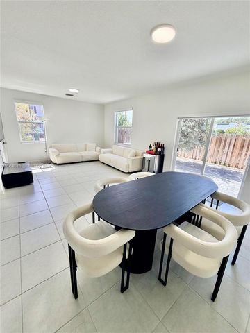 11830 NW 46th St, Coral Springs, FL 33076