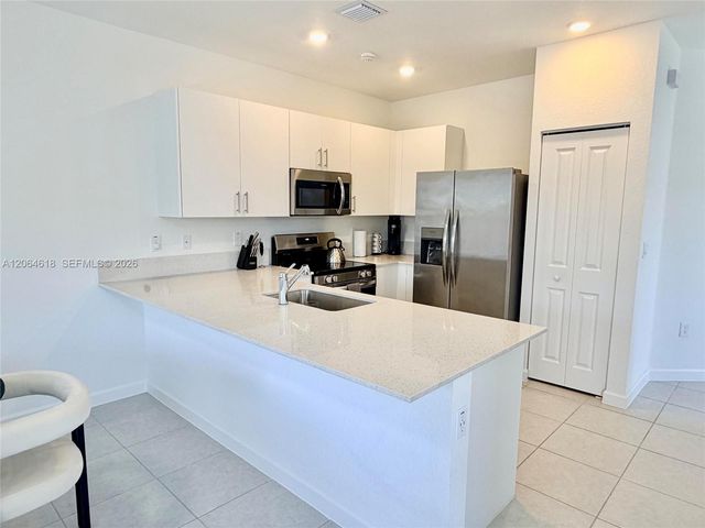 11830 NW 46th St, Coral Springs, FL 33076
