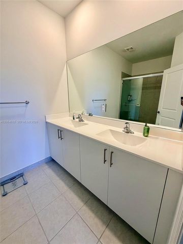 11830 NW 46th St, Coral Springs, FL 33076