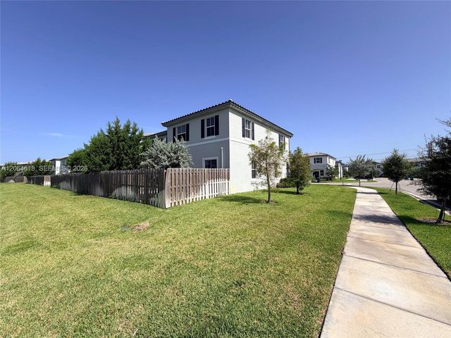 11830 NW 46th St, Coral Springs, FL 33076