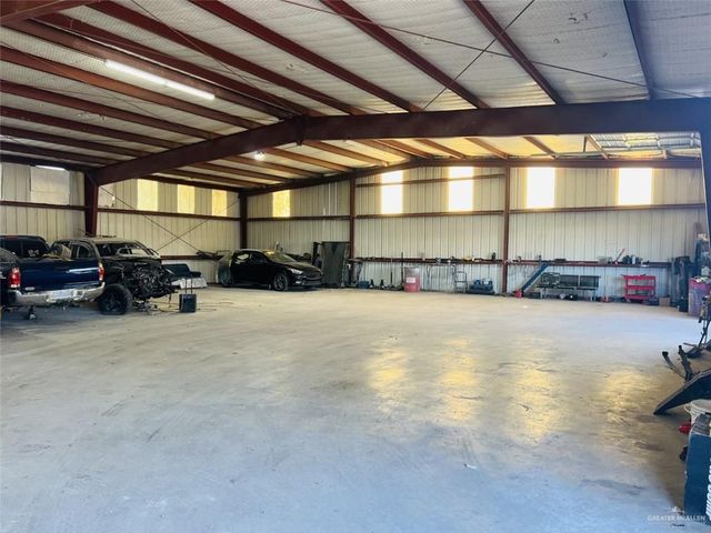 913 W US Highway Business 83, Pharr, TX 78577