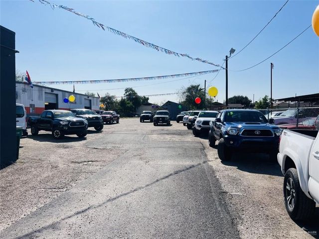 913 W US Highway Business 83, Pharr, TX 78577