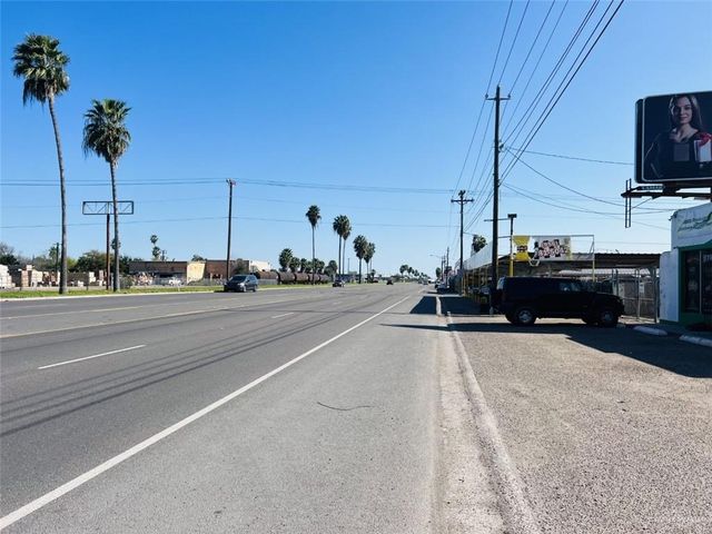 913 W US Highway Business 83, Pharr, TX 78577