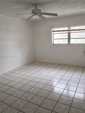 1826 Cleveland Street 8, Hollywood, FL 33020