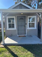 1561 N Filbert St, Stockton, CA 95205