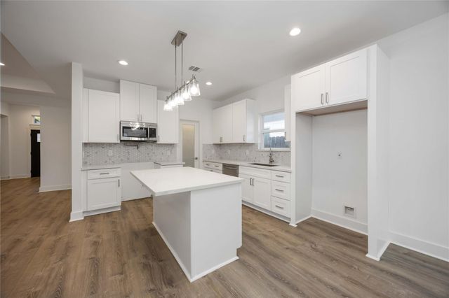 3405 Rebecca Street, Houston, TX 77021