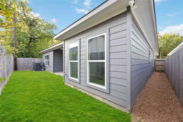 3405 Rebecca Street, Houston, TX 77021