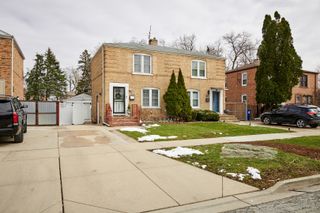 1881 ORCHARD Street, Des Plaines, IL 60018