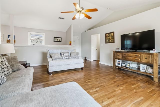 616 Woodview Drive, Somerset, KY 42503