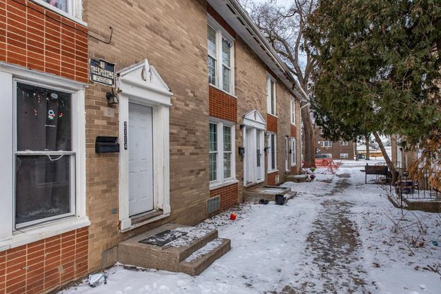 2112 Hebron Avenue, Zion, IL 60099