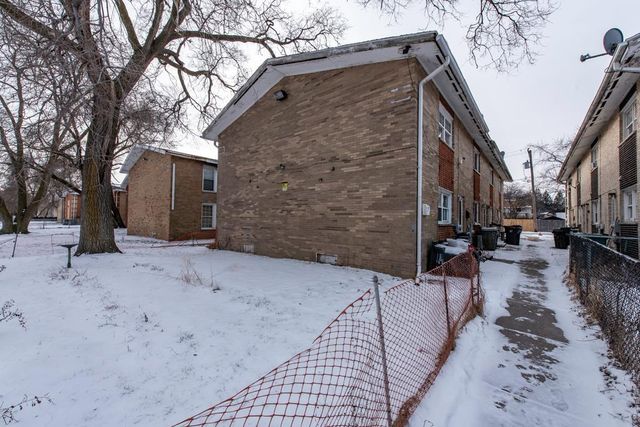 2112 Hebron Avenue, Zion, IL 60099