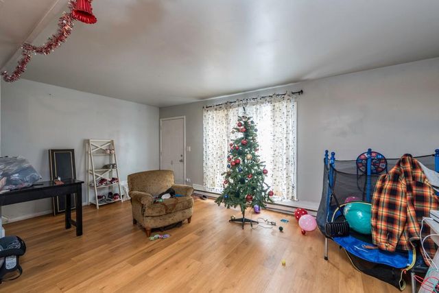 2112 Hebron Avenue, Zion, IL 60099